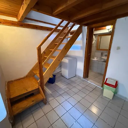 Tatil Evi Xinovrissi *