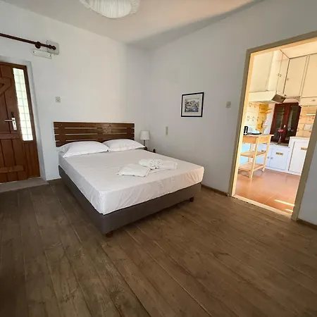 Tsagarakis Feriehus Xinovrisi